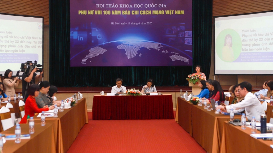 Đội ngũ nhà báo nữ không chỉ hoàn thành sứ mệnh mà còn bảo vệ quyền lợi phụ nữ